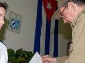 Raúl Castro ejerce derecho voto
