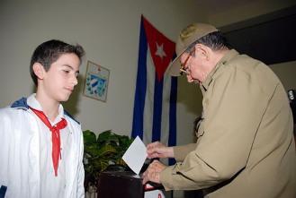 20121022140516-raul-castro2.jpg