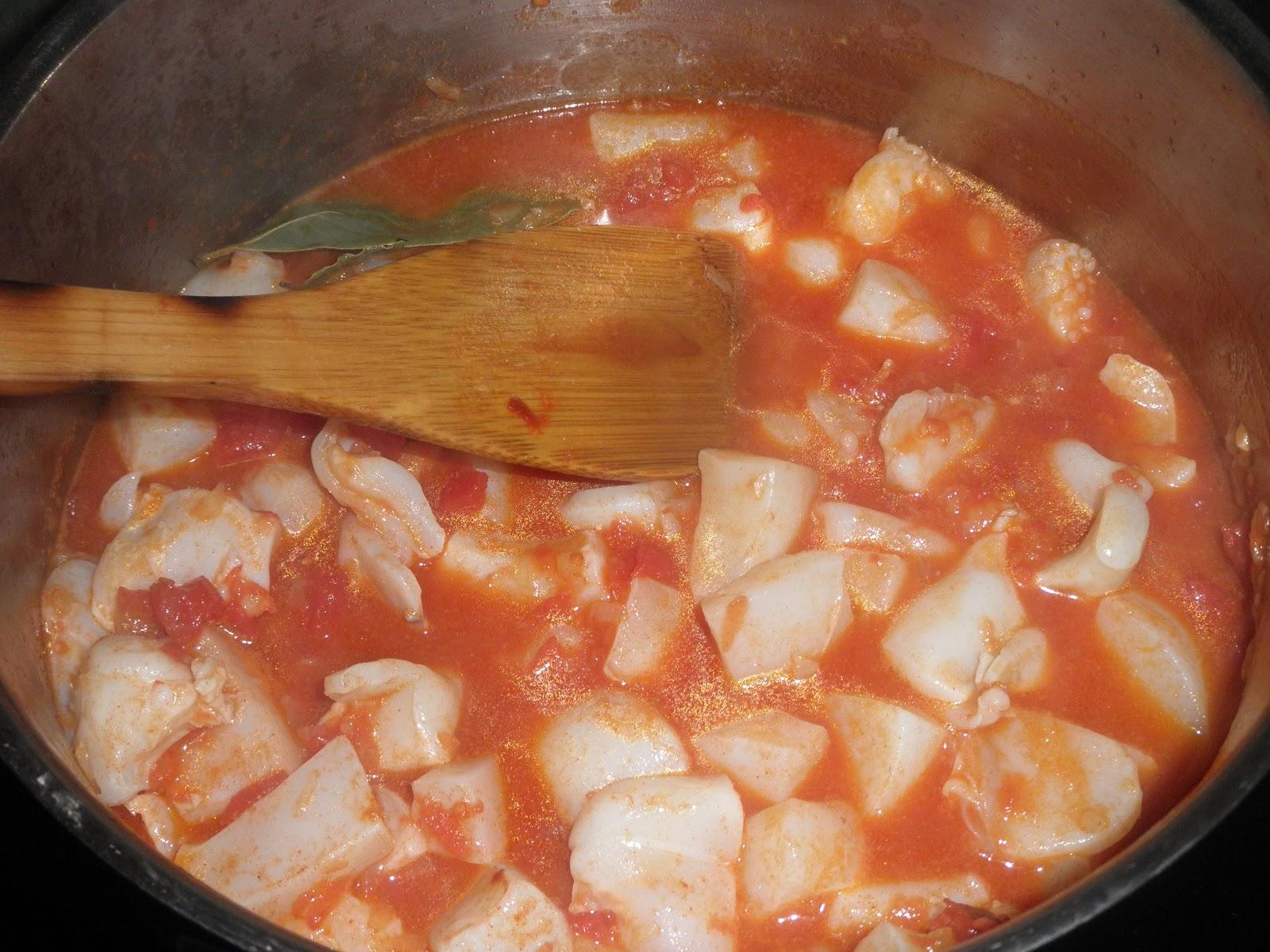 Sepia estofada con patatas