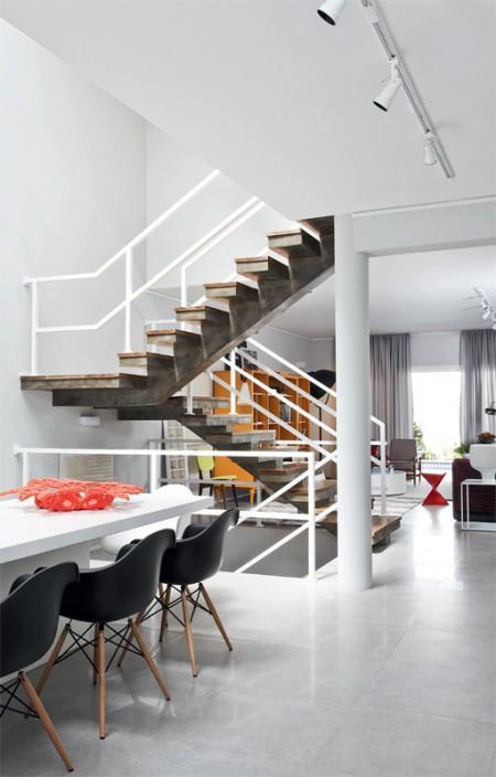 sillas eames negro muebles sillas de nogal estilo nórdico estilo escandinavo estantería reciclada amarilla estampados de rayas blancas y negra decoración diseño de interiores Decoración vibrante decoración nórdica en colores oscuros decoración moderna decoración escandinava decoración en São Paulo Brasil decoración en neutros con toques de color decoración de interiores decoración de diseño deco blogger cálida y aireada blog estilo nórdico blog deco blog de interiorismo blog de decoración 