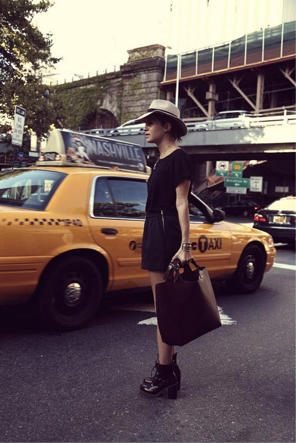 Mango recurre a las bloggers