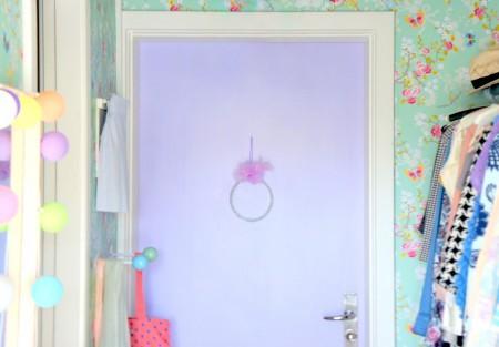 walking closet decoración muchos colores en el hogar estilo nórdico estilo escandinavo estampados colores pastel diseño pisos pequeños diseño de interiores decoración pisos pequeños decoración nórdica decoración femenina decoración escandinava decoración en colores pastel decoración en blanco decoración divertida decoración de interiores decoración con ganchillo decoración con artículos cerámica colores deco blogger cojines estampados color pastel cojines de colores blog interiorismo blog interiores nórdicos blog decoración nórdica blog deco 