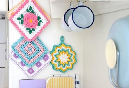 walking closet decoración muchos colores en el hogar estilo nórdico estilo escandinavo estampados colores pastel diseño pisos pequeños diseño de interiores decoración pisos pequeños decoración nórdica decoración femenina decoración escandinava decoración en colores pastel decoración en blanco decoración divertida decoración de interiores decoración con ganchillo decoración con artículos cerámica colores deco blogger cojines estampados color pastel cojines de colores blog interiorismo blog interiores nórdicos blog decoración nórdica blog deco 