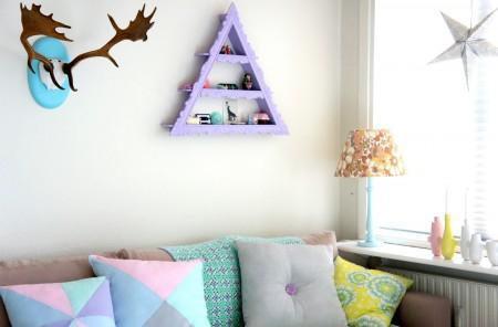 walking closet decoración muchos colores en el hogar estilo nórdico estilo escandinavo estampados colores pastel diseño pisos pequeños diseño de interiores decoración pisos pequeños decoración nórdica decoración femenina decoración escandinava decoración en colores pastel decoración en blanco decoración divertida decoración de interiores decoración con ganchillo decoración con artículos cerámica colores deco blogger cojines estampados color pastel cojines de colores blog interiorismo blog interiores nórdicos blog decoración nórdica blog deco 