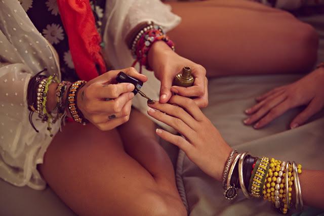 MODA HIPPIE CHIC _ GYPSY JUNKIES p/v 2013