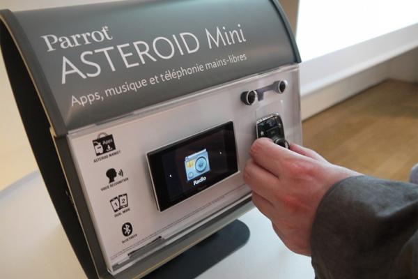 Parrot lanza tres novedades en la familia Asteroid