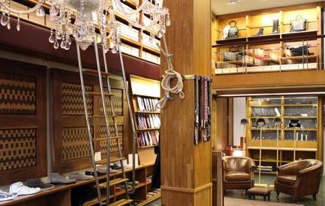 Vestirse por los pies en “Le Marché Aux Puces”