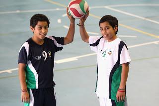 GEMELOS VOLEIBOLISTAS DESTACAN EN JUEGOS NACIONALES ESCOLARES