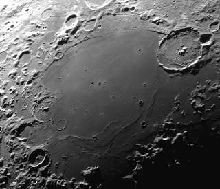 Un ascensor a la luna