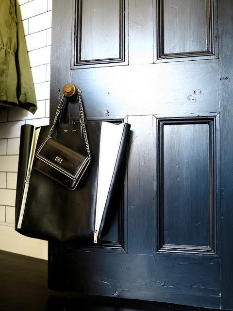 Un vestidor masculino para quitarse el sombrero