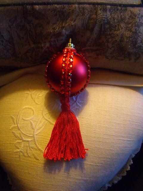 BOLAS DE NAVIDAD CON FLECOS