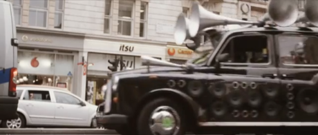 El primer coche que transforma el ruido de la ciudad en música ambiental