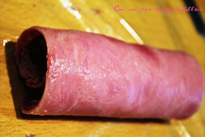 Rollitos de jamón con dátiles y foie