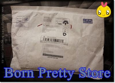 Anillo, limpiadora facial y pegatinitas uñiles de Born Pretty Store