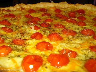 TARTA DE TOMATITOS Y MOZZARELLA