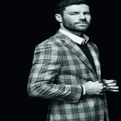 anigif thumb22 Moda hombres: Xavi Alonso imagen de Emidio Tucci