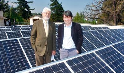 U. Andrés Bello inaugura sistema de paneles solares fotovoltaicos