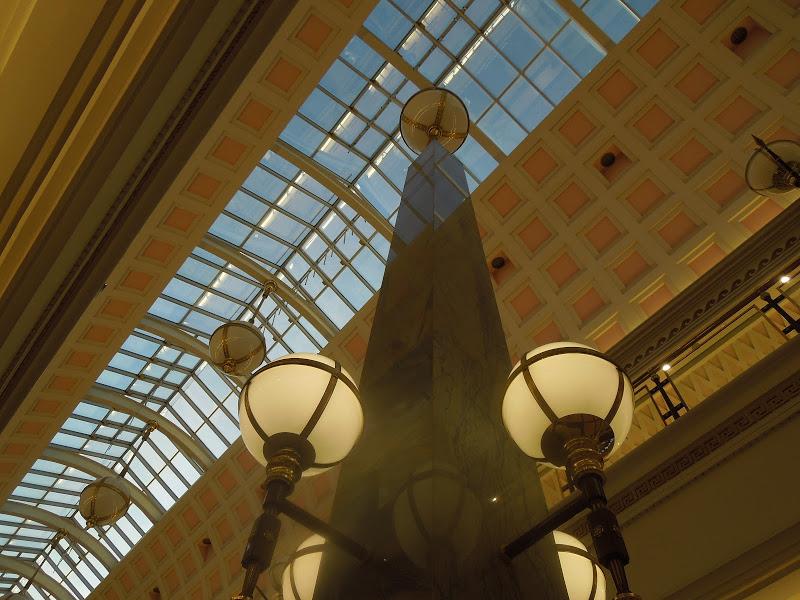 BARCELONA : Centro Comercial Gran Via 2 III