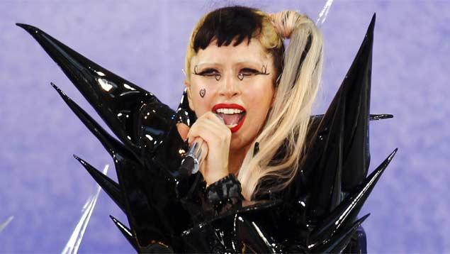 Lady Gaga hace explotar México con dosis de autoestima y locura