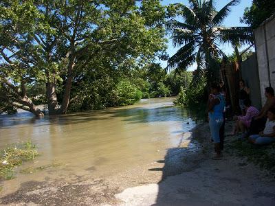 El río Sagua sigue subiendo aún cuando las lluvias de Sandy se fueron