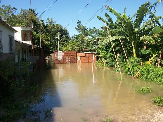 El río Sagua sigue subiendo aún cuando las lluvias de Sandy se fueron