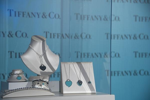 La noche en plata de Tiffany & Co.