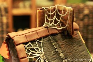 Halloween Cookies, Esta casa es una ruina