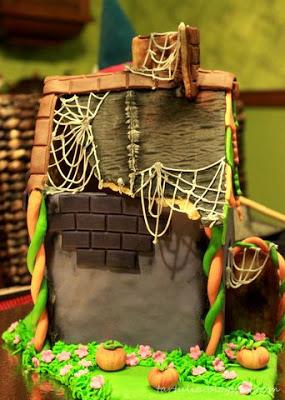 Halloween Cookies, Esta casa es una ruina