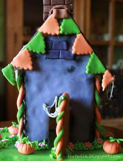 Halloween Cookies, Esta casa es una ruina