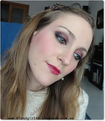 Look de maquillaje rojizo