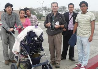 UN MADRUGÓN FAMILIAR POR EL SEÑOR DE LOS MILAGROS