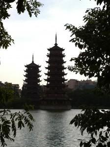 ¿QUÉ TIPO DE ACTIVIDADES HACÉIS EN VUESTRO PROCESO DE BÚSQUEDA?