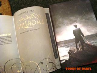 Desnúdate, ordenó ella, y él lo hizo.