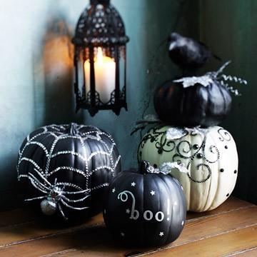 Halloween, decorando calabazas