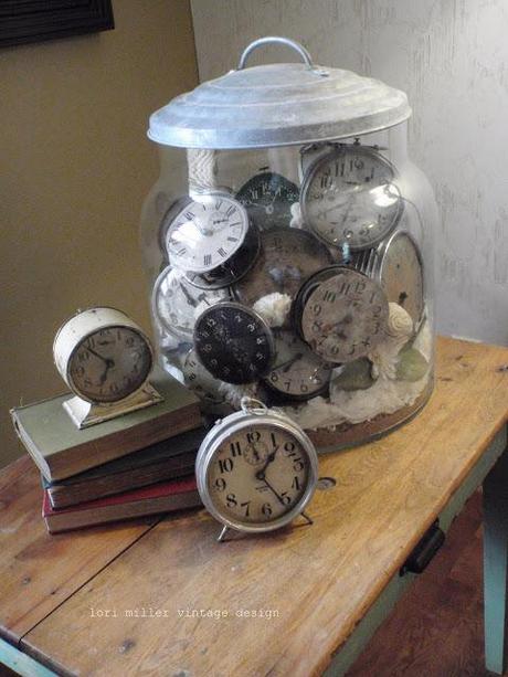DECORAR CON RELOJES EN UN BOTE