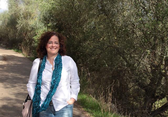 Look blanco y lunares