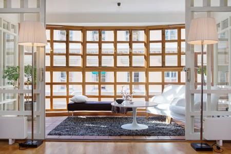 reformas balcón Reformar el balcón en un salón luminoso habitacion estilo grandes ventanales decoración estilo nódico en casa decoracion diseño y decoracion de interiores de casa diseño de interiores decorado de casas interiores decoracion y diseño de interiores de casas decoración estilo decoración en casa decoración en blanco decoración de interiores casas en decoracion carpintería de madera fotos blog interiorismo blog decoracion estilo nordico blanco y decoracion 