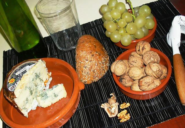 DELICIOSADAS......................(Queso Picón).-