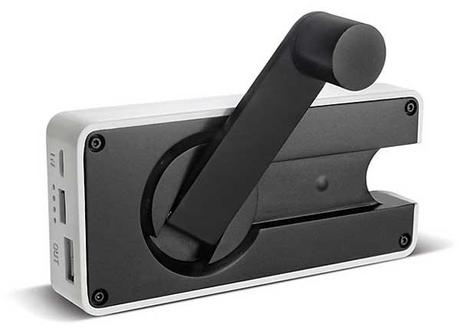 Eton Boost Turbine 2000 :: cargador para dispositivos móviles