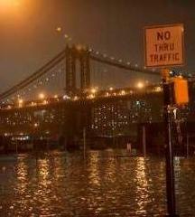 'Sandy' arrasa: ¡20.000 millones de pérdidas! ¡14 muertos en toda
Norteamérica!