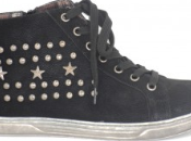 pareja año: negro tachas