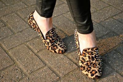 A LEOPARD PRINT TOUCH.-