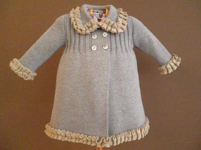 ABRIGUITOS Y CHAQUETONES CON ENCANTO ABRIGUITOS Y CHAQUETONES CON ENCANTO