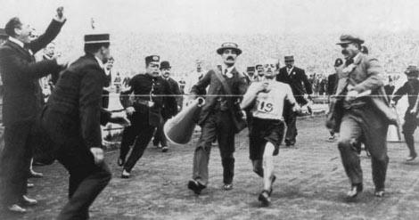 Maratón, ¿de dónde viene realmente esa distancia tan caprichosa?