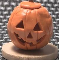Calabaza de Halloween hecha con plastilina