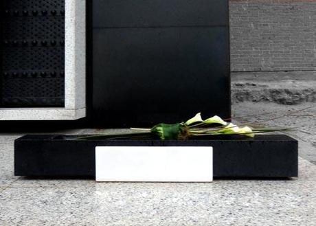 Arquitectura Eterna: Panteón familiar diseñado por A-cero