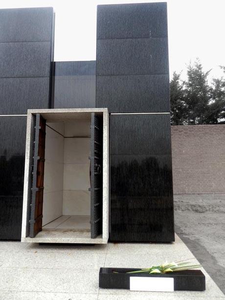 Arquitectura Eterna: Panteón familiar diseñado por A-cero