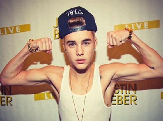 Justin Bieber y sus músculos