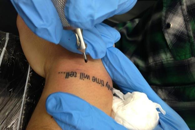 Liam Payne sorprende con nuevo tatuaje