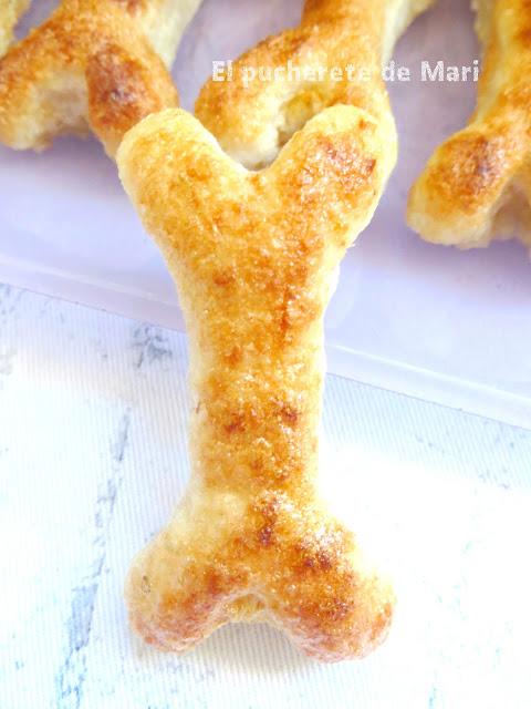 POLEÁS Y HUESOS DE ALMENDRA